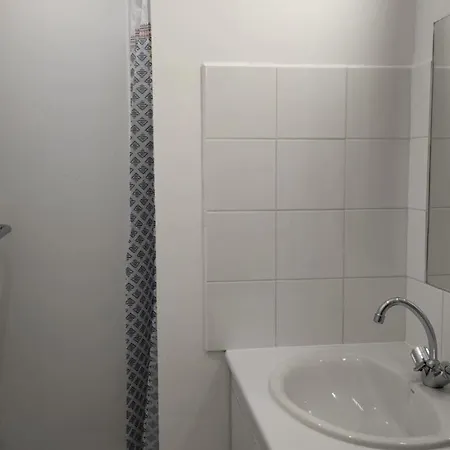 Apartment 6 - T2 60m2 - Standing, Moderne Et Equipe - Carmes-renforts , *